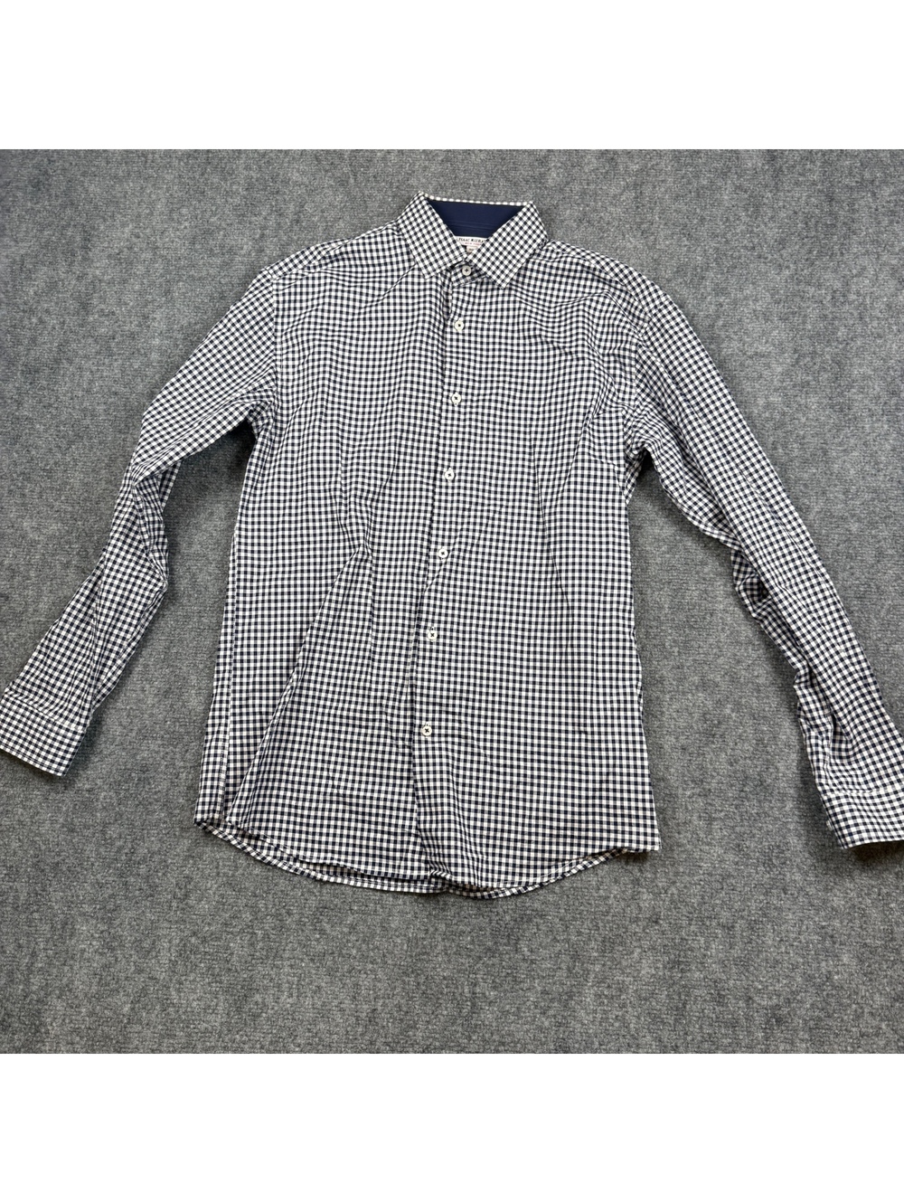 Isaac Mizrahi New York Men's Button-Up Shirt Size 18/20 Navy Blue and White GING